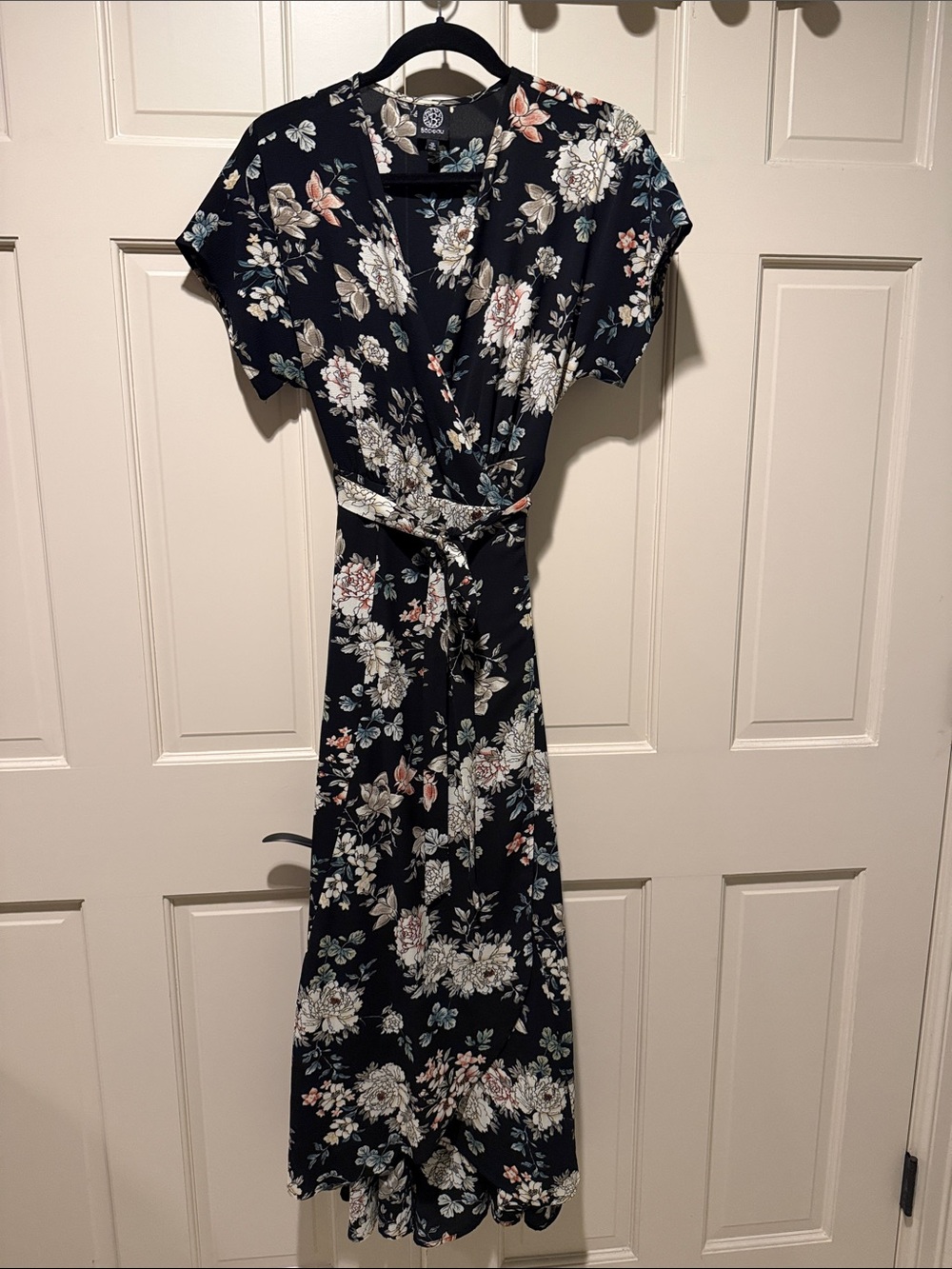 Bobeau Floral Wrap Maxi Dress - Black- xs